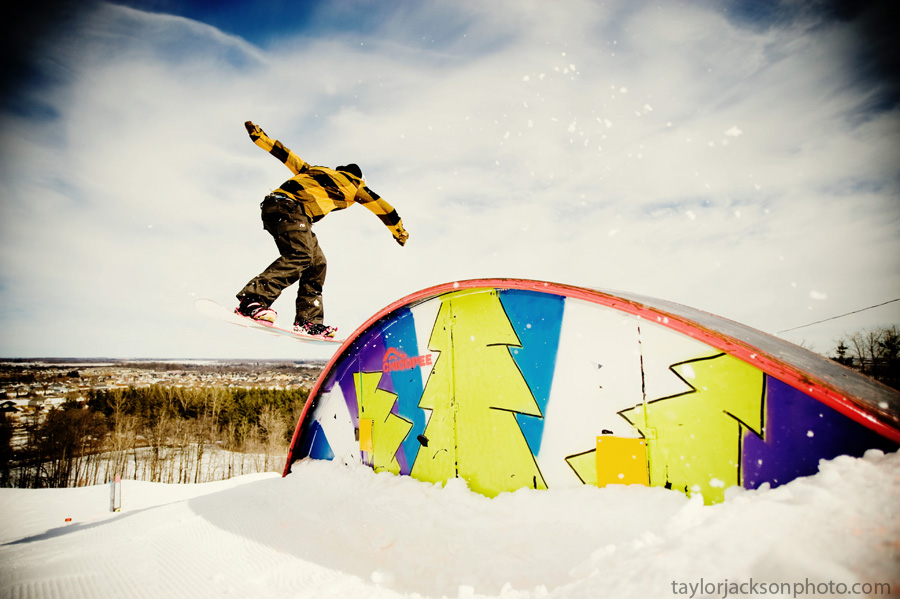 rainbow box snowboarder