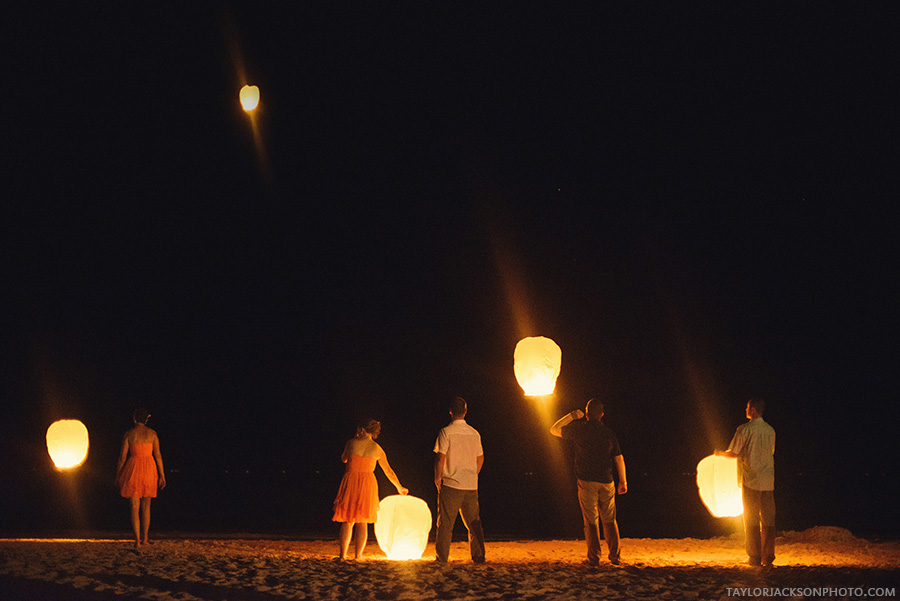 beach-weddings-lanterns